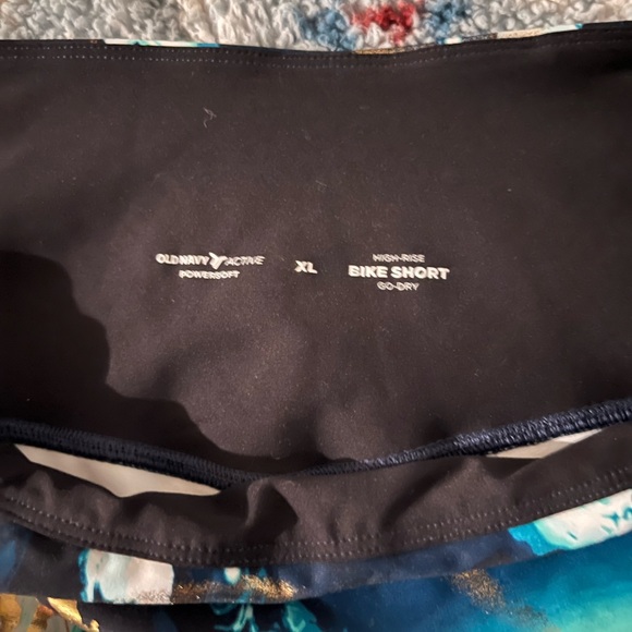 ❌SOLD❌blue & gold marble biker shorts - Picture 4 of 4